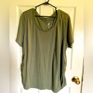 5for25 Bundle and Save Terra & Sky 1XL (16w 18w) V-neck T-shirt